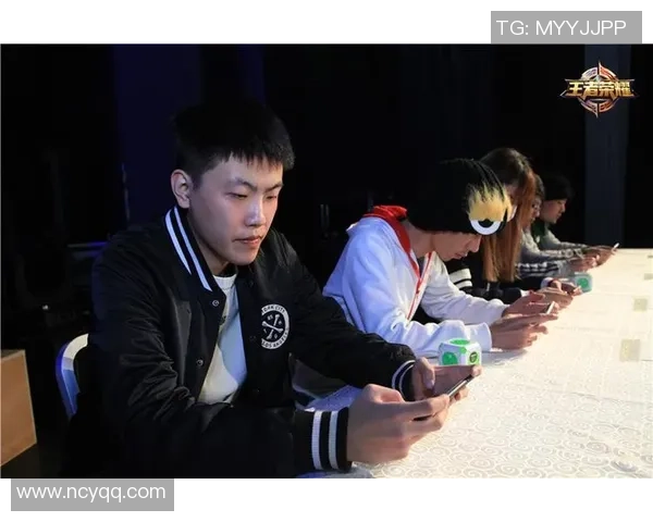 天下足球特别专访深度对话绿茵巨星畅谈拼搏梦想与荣耀时刻 天下足球特别专访深度对话绿茵巨星畅谈拼搏梦想与荣耀时刻