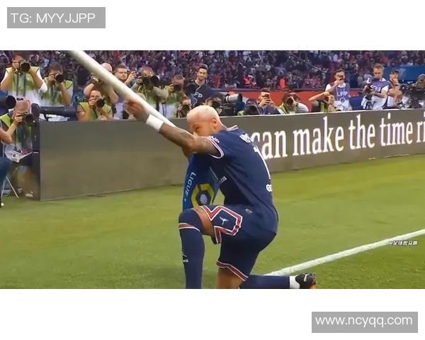 聚焦足球球星赛场瞬间 透过镜头捕捉运动员的精彩表现与激情岁月 聚焦足球球星赛场瞬间 透过镜头捕捉运动员的精彩表现与激情岁月