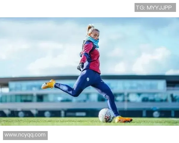 曼城女足明星球员风采解析 从格林伍德到罗斯的成长与贡献